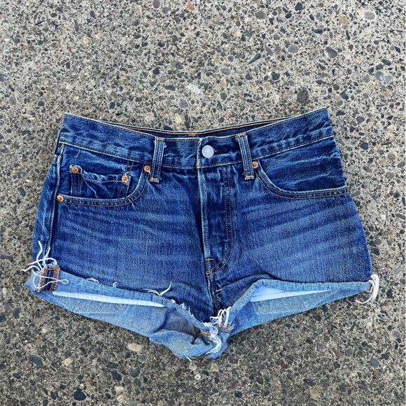 Levi’s 501 Short in Echo Park Size 26 - Picture 3 of 7